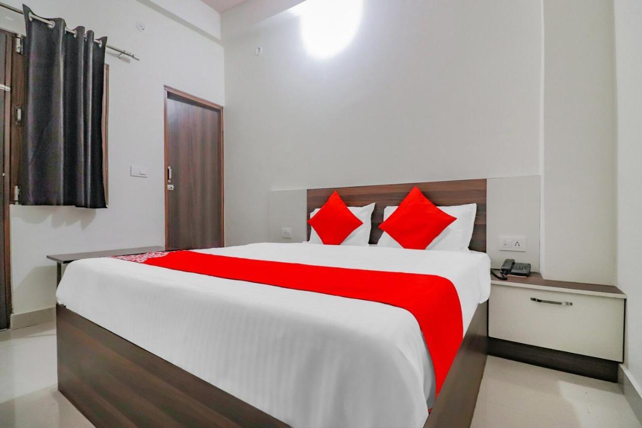 Rajlakshmi Guest House Mathura Luaran gambar